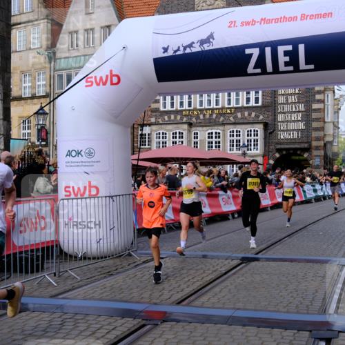 13.09.2026 - 21. swb-Marathon Bremen Tim E. http://msf.ph/oto/10312817 13.09.2026 10:54:27 Ziel 10359, 10822, 10947, 10996, 11010, 11118, 11290, 11329, 11361, 11476, 11765, 11843, 11989, 11998, 12356, 12435, 13531 meine-sportfotos.de