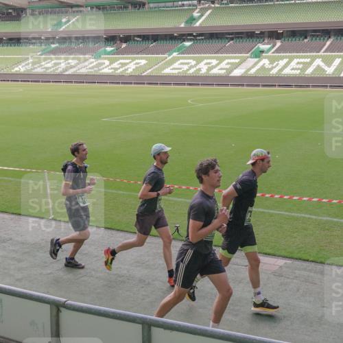 13.09.2026 - 21. swb-Marathon Bremen Michael Burmester http://msf.ph/oto/10312874 13.09.2026 12:49:01 Laufen im Stadion 382, 384, 524, 572, 779, 826, 889, 899, 1349, 1517, 1723, 1748, 1872, 1925, 2287, 2605, 2750, 2844, 2909, 2956, 3043, 3110, 3127, 3197, 3242, 3276, 3330, 3466, 3794, 3910, 3973, 4033, 4082, 4247, 4384, 4712, 4732, 4743, 4852, 4898, 4990, 5424, 5517, 5570, 5585, 5594, 5648, 5803, 6025, 6058, 6692, 6708, 6842, 6951, 7064, 7109, 7115, 7399, 7538, 7636, 7803, 7876, 8611, 8621, 8706, 8877, 8973, 8980, 8981, 9010, 9035, 9429, 13091 meine-sportfotos.de