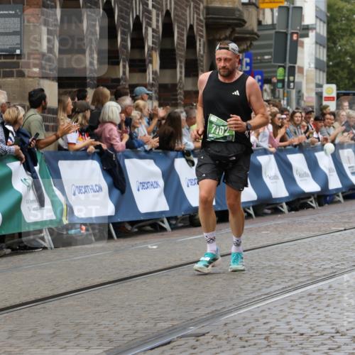 13.09.2026 - 21. swb-Marathon Bremen Strokosch-Dieckow http://msf.ph/oto/10313224 13.09.2026 13:05:08 Ziel 1712, 2646, 5283, 5674, 6708, 7538, 7814, 8054, 8701, 9070, 9306, 9495, 9689, 13187, 439, 1822, 3365, 4025, 7102, 9273 meine-sportfotos.de