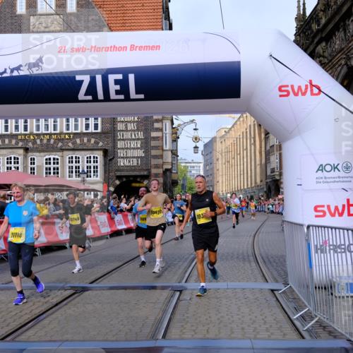 13.09.2026 - 21. swb-Marathon Bremen Tim E. http://msf.ph/oto/10313268 13.09.2026 10:54:35 Ziel 10359, 10503, 10577, 10631, 10749, 10837, 10884, 10996, 11099, 11118, 11329, 11361, 11476, 11765, 11843, 11989, 11998, 12328 meine-sportfotos.de