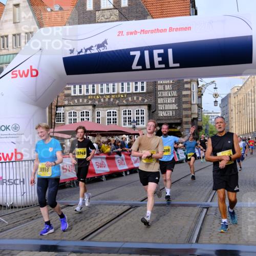 13.09.2026 - 21. swb-Marathon Bremen Tim E. http://msf.ph/oto/10313337 13.09.2026 10:54:36 Ziel 10359, 10503, 10577, 10631, 10749, 10837, 10884, 10996, 11099, 11118, 11329, 11361, 11476, 11765, 11843, 11989, 11998, 12265, 12328 meine-sportfotos.de