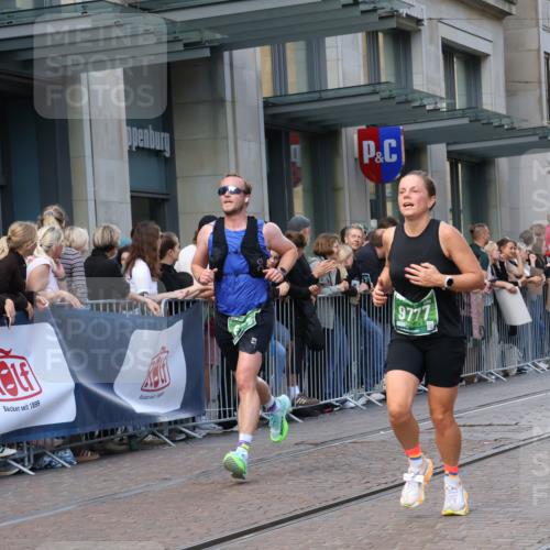 13.09.2026 - 21. swb-Marathon Bremen Strokosch-Dieckow http://msf.ph/oto/10313352 13.09.2026 13:15:19 Ziel 1033, 1445, 2733, 3119, 3346, 3422, 3536, 3689, 3836, 3991, 4212, 4573, 4646, 4653, 4663, 5533, 5588, 6162, 6515, 6526, 7203, 7291, 7346, 7992, 9029, 9391, 9475, 9777, 13249, 1510, 1664, 2383, 3357, 3504, 3717, 3743, 4111, 4382, 4646, 4992, 5003, 5149, 5294, 5298, 5385, 5417, 6011, 6351, 6521, 6717, 6773, 6902, 7190, 7432, 7497, 7515, 7717, 7730, 8086, 8238, 8254, 8255, 9253, 9338, 9363, 9483, 13137, 13139 meine-sportfotos.de