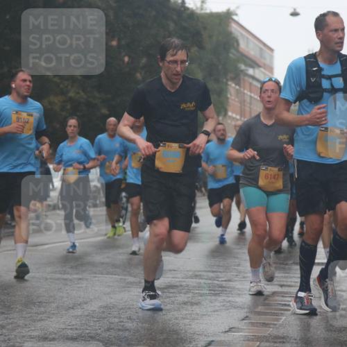 13.09.2026 - Kiel Lauf Markus Tischler http://msf.ph/oto/10313355 13.09.2026 10:40:36 Fleethörn 9152, 38, 6088, 6147, 1, 39, 5952 meine-sportfotos.de