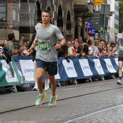 13.09.2026 - 21. swb-Marathon Bremen Strokosch-Dieckow http://msf.ph/oto/10313425 13.09.2026 13:05:15 Ziel 1336, 1712, 2646, 3196, 5674, 6708, 7538, 7814, 8054, 9306, 9495, 9689, 13187, 439, 3365, 5092, 7141, 9273 meine-sportfotos.de