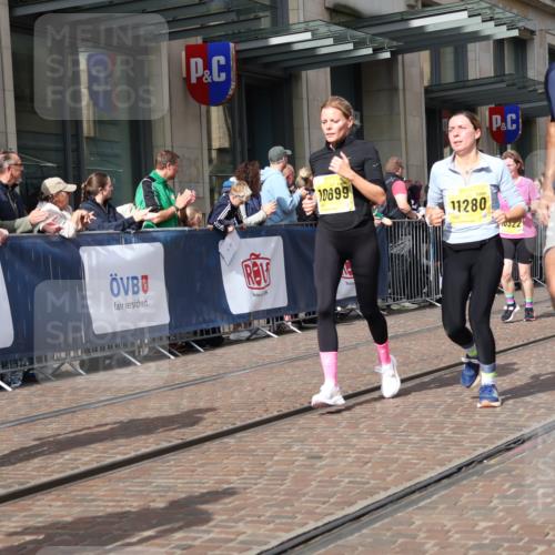 13.09.2026 - 21. swb-Marathon Bremen Strokosch-Dieckow http://msf.ph/oto/10313432 13.09.2026 10:56:09 Ziel 10184, 10211, 10240, 10322, 10356, 10372, 10443, 10670, 10675, 10699, 10844, 11069, 11256, 11280, 11317, 11349, 11407, 11570, 11693, 11795, 11844, 11855, 11871, 11911, 11996, 12452, 12543, 10246, 10298, 10365, 10374, 10690, 10703, 10949, 10957, 10960, 11219, 11782, 11790, 11972, 12061, 12143, 12476, 12484, 13565 meine-sportfotos.de