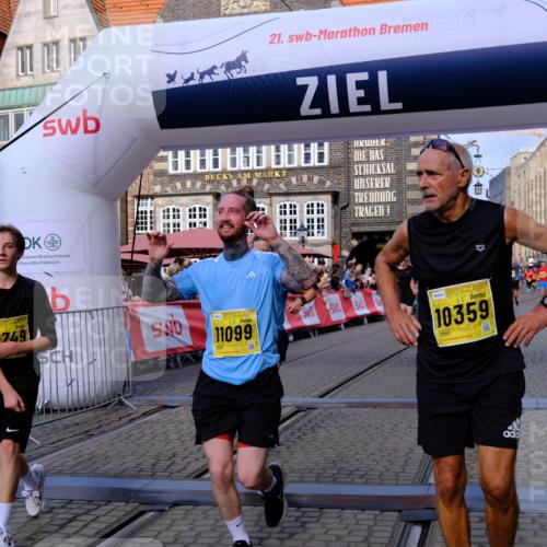 13.09.2026 - 21. swb-Marathon Bremen Tim E. http://msf.ph/oto/10313448 13.09.2026 10:54:38 Ziel 10067, 10146, 10359, 10503, 10577, 10631, 10749, 10765, 10837, 10884, 10996, 11099, 11118, 11329, 11361, 11476, 11593, 11765, 11843, 11989, 11998, 12265, 12328, 12467 meine-sportfotos.de
