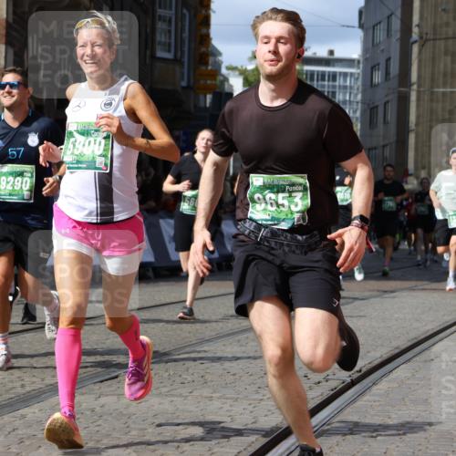 13.09.2026 - 21. swb-Marathon Bremen Strokosch-Dieckow http://msf.ph/oto/10313727 13.09.2026 13:30:49 Ziel 625, 1067, 2265, 2452, 2723, 2900, 3163, 3164, 3425, 4058, 4206, 4332, 4342, 4415, 4425, 4748, 4757, 5506, 5551, 6134, 6347, 6988, 7253, 7567, 7645, 7821, 8090, 8105, 8116, 8117, 8169, 8314, 8494, 8762, 8878, 8966, 9011, 9015, 9108, 9412, 9695, 9825, 244, 1189, 1479, 2902, 3360, 3800, 4251, 5600, 6307, 7198, 7637, 7760, 7798, 8543, 8616, 9290, 9507, 9767, 9937, 9958, 9962, 9976, 13152, 13215 meine-sportfotos.de
