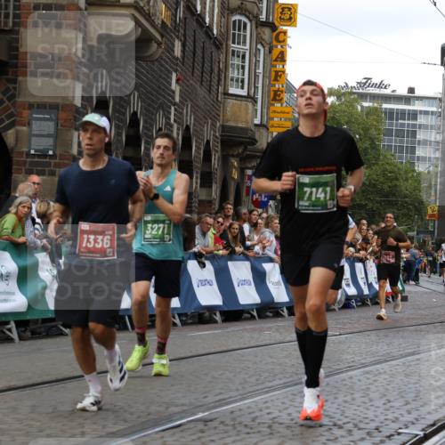 13.09.2026 - 21. swb-Marathon Bremen Strokosch-Dieckow http://msf.ph/oto/10313813 13.09.2026 13:05:28 Ziel 1336, 1822, 2297, 3196, 4025, 4729, 7102, 9273, 1301, 1562, 1879, 3242, 3271, 5199, 5725, 6579, 7141 meine-sportfotos.de