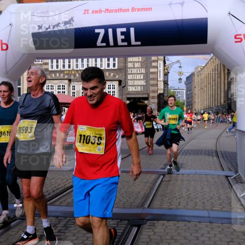 13.09.2026 - 21. swb-Marathon Bremen Tim E. http://msf.ph/oto/10313814 13.09.2026 10:54:50 Ziel 10067, 10146, 10410, 10503, 10608, 10631, 10704, 10765, 10837, 10884, 11039, 11174, 11389, 11593, 11874, 12038, 12265, 12328, 12467, 12519, 13526 meine-sportfotos.de