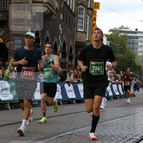 13.09.2026 - 21. swb-Marathon Bremen Strokosch-Dieckow http://msf.ph/oto/10313856 13.09.2026 13:05:28 Ziel 1336, 1822, 2297, 3196, 4025, 4729, 7102, 9273, 1301, 1562, 1879, 3242, 3271, 5199, 5725, 6579, 7141 meine-sportfotos.de