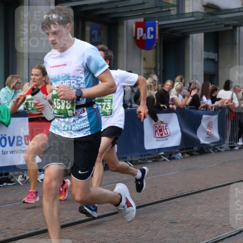 13.09.2026 - 21. swb-Marathon Bremen Strokosch-Dieckow http://msf.ph/oto/10313988 13.09.2026 13:15:34 Ziel 145, 982, 1033, 1955, 2623, 2733, 3119, 3149, 3422, 3536, 3689, 3836, 3991, 4573, 4823, 5430, 5474, 5533, 5588, 5913, 6481, 6515, 7307, 7413, 9122, 9278, 9475, 13149, 13249, 1445, 3346, 3743, 4111, 4212, 4646, 4653, 4663, 6011, 6162, 6526, 7203, 7291, 7346, 7717, 7730, 7992, 8086, 8254, 8255, 9029, 9391, 9475, 9777, 13137 meine-sportfotos.de