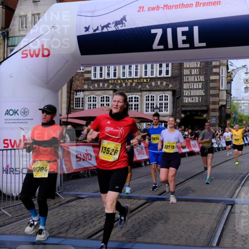 13.09.2026 - 21. swb-Marathon Bremen Tim E. http://msf.ph/oto/10313994 13.09.2026 10:54:57 Ziel 10067, 10146, 10410, 10589, 10608, 10704, 10765, 11039, 11040, 11174, 11389, 11569, 11593, 11874, 12038, 12467, 12519, 12800, 13526 meine-sportfotos.de