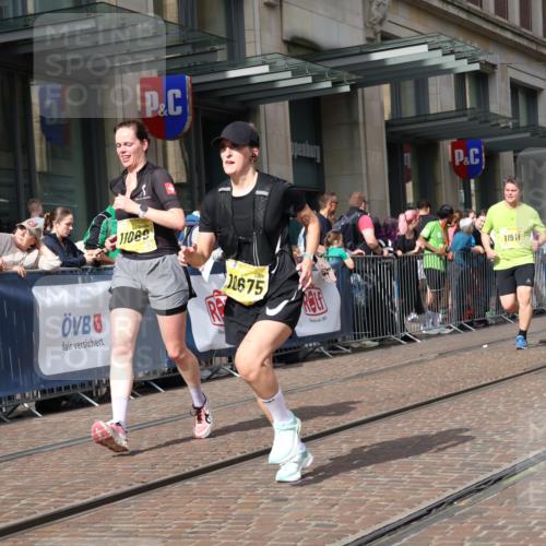13.09.2026 - 21. swb-Marathon Bremen Strokosch-Dieckow http://msf.ph/oto/10314010 13.09.2026 10:56:25 Ziel 10240, 10356, 10372, 10486, 10540, 10610, 10721, 10771, 10824, 10888, 10936, 11064, 11069, 11349, 11407, 11474, 11601, 11871, 11872, 11911, 11996, 12284, 12434, 12543, 10184, 10211, 10246, 10322, 10365, 10443, 10670, 10675, 10699, 10844, 10949, 10957, 10960, 11219, 11256, 11280, 11317, 11570, 11693, 11782, 11795, 11844, 11855, 11871, 12452, 12476 meine-sportfotos.de