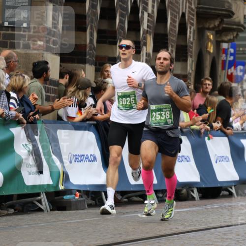 13.09.2026 - 21. swb-Marathon Bremen Strokosch-Dieckow http://msf.ph/oto/10314039 13.09.2026 13:05:42 Ziel 439, 3271, 3365, 4025, 5092, 7102, 7141, 9273, 1017, 1745, 2538, 3520, 4157, 6025, 6058, 8706, 8877, 8973, 9010 meine-sportfotos.de