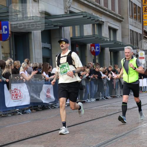 13.09.2026 - 21. swb-Marathon Bremen Strokosch-Dieckow http://msf.ph/oto/10314100 13.09.2026 13:15:37 Ziel 145, 982, 1955, 2623, 2733, 3119, 3149, 3422, 3536, 3689, 3836, 3991, 4128, 4573, 4823, 5430, 5474, 5588, 5913, 6481, 6515, 7307, 7413, 8487, 9122, 9278, 13149, 13158, 13249, 1033, 1445, 3346, 3536, 3743, 4212, 4646, 4653, 4663, 5533, 6011, 6162, 6515, 6526, 7203, 7291, 7346, 7717, 7730, 7992, 8086, 8254, 8255, 9029, 9391, 9475, 9777 meine-sportfotos.de
