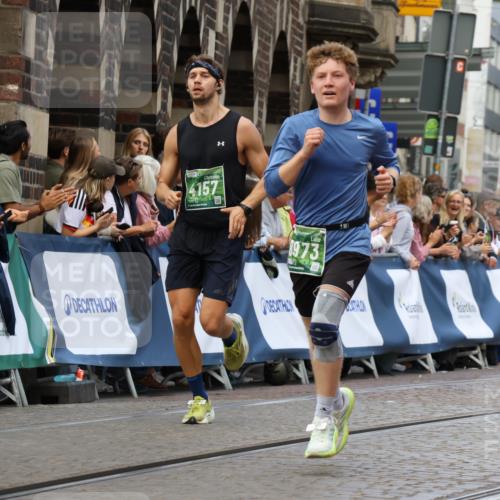 13.09.2026 - 21. swb-Marathon Bremen Strokosch-Dieckow http://msf.ph/oto/10314148 13.09.2026 13:05:44 Ziel 439, 3271, 3365, 4025, 5092, 5199, 5725, 6579, 7141, 9273, 1017, 1745, 2538, 3520, 4157, 4712, 6025, 6058, 7399, 8334, 8706, 8877, 8973, 9010, 9918 meine-sportfotos.de