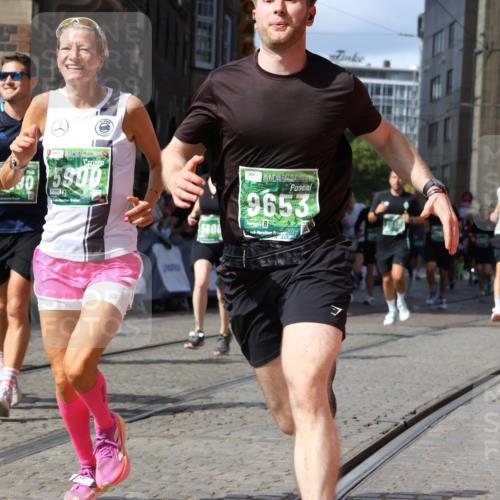 13.09.2026 - 21. swb-Marathon Bremen Strokosch-Dieckow http://msf.ph/oto/10314175 13.09.2026 13:30:50 Ziel 625, 1067, 2265, 2452, 2723, 2900, 3163, 3164, 3425, 4058, 4206, 4332, 4342, 4415, 4425, 4748, 4757, 5506, 5551, 6134, 6347, 6523, 6988, 7253, 7567, 7645, 7821, 8090, 8105, 8116, 8117, 8169, 8314, 8494, 8762, 8878, 8966, 9011, 9108, 9412, 9695, 9825, 244, 1189, 1479, 2802, 2902, 3360, 3800, 4251, 5600, 6307, 6419, 7198, 7359, 7637, 7760, 7798, 7882, 8382, 8543, 8616, 9290, 9507, 9767, 9937, 9958, 9962, 9976, 13152, 13215 meine-sportfotos.de