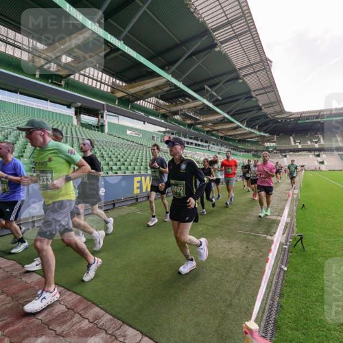 13.09.2026 - 21. swb-Marathon Bremen Michael Burmester http://msf.ph/oto/10314179 13.09.2026 13:09:29 Laufen im Stadion 164, 383, 391, 448, 532, 549, 551, 563, 625, 813, 869, 884, 898, 1025, 1072, 1124, 1150, 1180, 1285, 1289, 1398, 1559, 1688, 1855, 1867, 1880, 1899, 2041, 2208, 2215, 2229, 2232, 2243, 2268, 2366, 2380, 2413, 2429, 2441, 2467, 2471, 2525, 2530, 2553, 2573, 2594, 2635, 2692, 2714, 2717, 2727, 2782, 2785, 2823, 2841, 2897, 2920, 2930, 2931, 2941, 3032, 3063, 3086, 3291, 3316, 3327, 3333, 3398, 3437, 3707, 3769, 3857, 109 meine-sportfotos.de