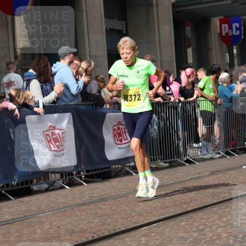 13.09.2026 - 21. swb-Marathon Bremen Strokosch-Dieckow http://msf.ph/oto/10314196 13.09.2026 10:56:28 Ziel 10240, 10372, 10486, 10540, 10610, 10721, 10771, 10824, 10888, 10936, 11000, 11064, 11069, 11079, 11328, 11349, 11407, 11474, 11601, 11872, 11911, 11946, 11996, 12284, 12434, 12543, 10184, 10211, 10246, 10322, 10356, 10365, 10443, 10670, 10675, 10699, 10844, 10949, 10957, 10960, 11069, 11219, 11256, 11280, 11317, 11407, 11570, 11693, 11782, 11795, 11844, 11855, 11871, 12452, 12476, 12543 meine-sportfotos.de
