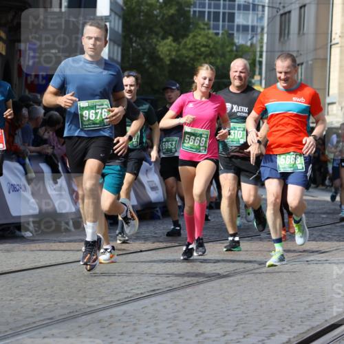 13.09.2026 - 21. swb-Marathon Bremen Strokosch-Dieckow http://msf.ph/oto/10314238 13.09.2026 13:24:24 Ziel 102, 342, 776, 909, 1199, 2210, 2370, 2517, 2967, 3044, 3372, 5012, 5104, 5146, 5208, 5257, 5397, 5481, 5623, 5928, 6105, 6772, 7059, 7094, 7105, 7357, 7761, 8051, 8052, 8082, 8179, 9087, 9916, 10059, 13007, 13219, 789, 790, 1582, 3375, 3524, 3994, 5572, 5668, 5669, 5953, 6080, 7568, 8310, 8636, 8784, 8881, 9264, 9676, 10069, 10071, 10097 meine-sportfotos.de