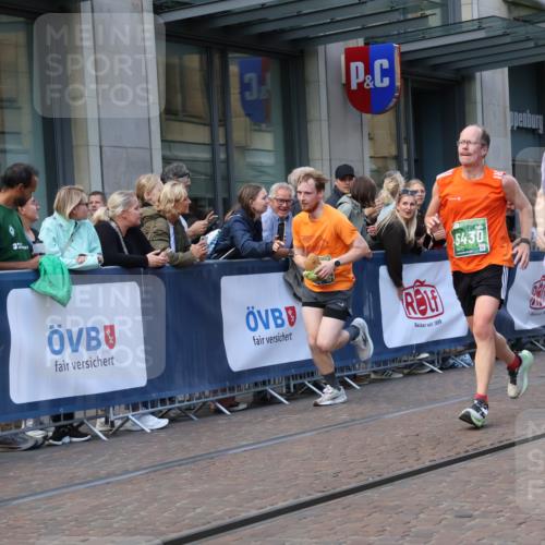 13.09.2026 - 21. swb-Marathon Bremen Strokosch-Dieckow http://msf.ph/oto/10314303 13.09.2026 13:15:41 Ziel 145, 663, 982, 1955, 2623, 2733, 3119, 3134, 3149, 3422, 3689, 4128, 4823, 5430, 5474, 5913, 6106, 6481, 6744, 7307, 7413, 8487, 9122, 9278, 13149, 13158, 1033, 1445, 3346, 3536, 3836, 3991, 4212, 4573, 4646, 4653, 4663, 5533, 5588, 6162, 6515, 6526, 7203, 7291, 7346, 7992, 8086, 8254, 8255, 9029, 9391, 9475, 9777, 13249 meine-sportfotos.de