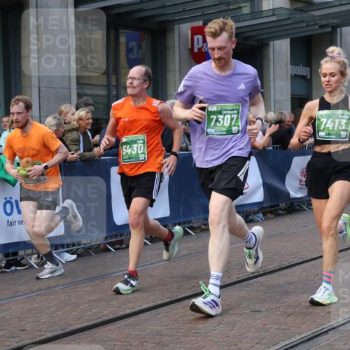 13.09.2026 - 21. swb-Marathon Bremen Strokosch-Dieckow http://msf.ph/oto/10314344 13.09.2026 13:15:42 Ziel 145, 481, 663, 982, 1955, 2623, 2733, 3119, 3134, 3149, 3422, 3689, 4128, 4823, 5430, 5474, 5913, 6106, 6481, 6744, 7307, 7413, 8487, 9122, 9278, 13008, 13149, 13158, 1033, 1445, 2733, 3119, 3346, 3536, 3836, 3991, 4212, 4573, 4646, 4653, 4663, 5533, 5588, 6162, 6515, 6526, 7203, 7291, 7346, 7992, 8086, 8254, 8255, 9029, 9391, 9475, 9777, 13249 meine-sportfotos.de