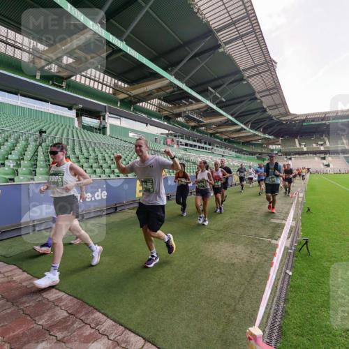 13.09.2026 - 21. swb-Marathon Bremen Michael Burmester http://msf.ph/oto/10314725 13.09.2026 13:10:33 Laufen im Stadion 164, 265, 373, 383, 391, 448, 532, 563, 581, 813, 869, 898, 984, 1072, 1180, 1738, 1855, 1867, 1894, 1967, 2202, 2208, 2232, 2243, 2268, 2284, 2299, 2330, 2333, 2339, 2342, 2432, 2443, 2471, 2525, 2530, 2531, 2553, 2573, 2589, 2594, 2654, 2669, 2682, 2714, 2717, 2784, 2785, 2819, 2836, 2920, 2931, 2932, 3026, 3032, 3063, 3086, 3089, 3122, 3159, 3174, 3207, 3208, 3291, 3316, 3327, 3333, 3352, 3370, 3398, 3409, 3410, 3437, 3470, 3707, 3769, 3857, 109, 800 meine-sportfotos.de