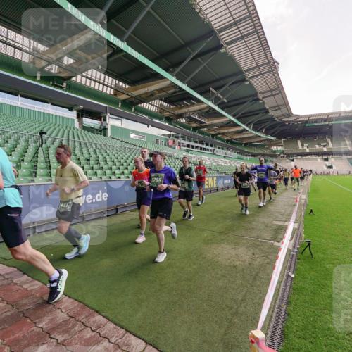 13.09.2026 - 21. swb-Marathon Bremen Michael Burmester http://msf.ph/oto/10314871 13.09.2026 13:10:47 Laufen im Stadion 164, 265, 373, 391, 448, 532, 581, 869, 898, 984, 1180, 1738, 1855, 1867, 1894, 1952, 1967, 2202, 2232, 2268, 2281, 2284, 2299, 2330, 2333, 2339, 2342, 2353, 2432, 2443, 2471, 2525, 2530, 2531, 2553, 2573, 2589, 2594, 2654, 2669, 2682, 2714, 2717, 2784, 2785, 2804, 2819, 2836, 2920, 2932, 3026, 3032, 3063, 3082, 3086, 3089, 3122, 3159, 3174, 3207, 3208, 3291, 3316, 3333, 3352, 3370, 3398, 3409, 3410, 3470, 3707, 3769, 109, 800 meine-sportfotos.de