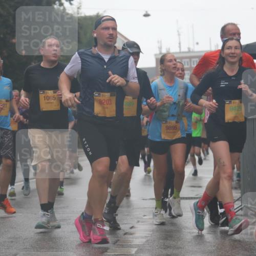 13.09.2026 - Kiel Lauf Markus Tischler http://msf.ph/oto/10314899 13.09.2026 10:43:36 Fleethörn 39, 1065, 39, 39, 8203, 889, 9895, 9429 meine-sportfotos.de