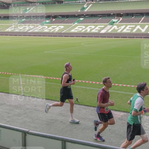 13.09.2026 - 21. swb-Marathon Bremen Michael Burmester http://msf.ph/oto/10315028 13.09.2026 12:49:27 Laufen im Stadion 382, 469, 524, 572, 663, 670, 779, 826, 889, 899, 1349, 1517, 1605, 1723, 1748, 1872, 1925, 2052, 2287, 2288, 2291, 2347, 2360, 2605, 2750, 2844, 2909, 3043, 3110, 3127, 3197, 3276, 3330, 3625, 3910, 3973, 4033, 4082, 4247, 4384, 4712, 4732, 4743, 4852, 4898, 4990, 5111, 5377, 5383, 5424, 5517, 5570, 5585, 5594, 5648, 6058, 6652, 6692, 6842, 6906, 6951, 7064, 7109, 7115, 7121, 7399, 7636, 7803, 7876, 8706, 8877, 8973, 8981, 9010, 9035, 9429, 13091 meine-sportfotos.de