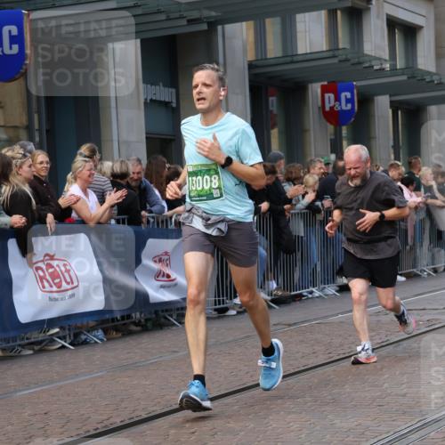 13.09.2026 - 21. swb-Marathon Bremen Strokosch-Dieckow http://msf.ph/oto/10315036 13.09.2026 13:15:55 Ziel 481, 663, 740, 755, 792, 1605, 2623, 3134, 3149, 4128, 5554, 5963, 6106, 6721, 6744, 7801, 8398, 8487, 9031, 9115, 13008, 13158, 145, 982, 1033, 1955, 2733, 3119, 3149, 3422, 3536, 3689, 3836, 3991, 4573, 4823, 5430, 5474, 5533, 5588, 5913, 6162, 6481, 6515, 7307, 7413, 9029, 9122, 9278, 9475, 9777, 13149, 13249 meine-sportfotos.de