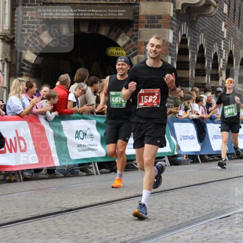 13.09.2026 - 21. swb-Marathon Bremen Strokosch-Dieckow http://msf.ph/oto/10315060 13.09.2026 13:06:03 Ziel 1017, 1301, 1562, 1745, 1879, 2538, 3242, 3520, 4157, 5199, 5725, 6025, 6579, 8706, 8973, 9010, 474, 1901, 3466, 4614, 6686, 7336, 8670, 9934 meine-sportfotos.de
