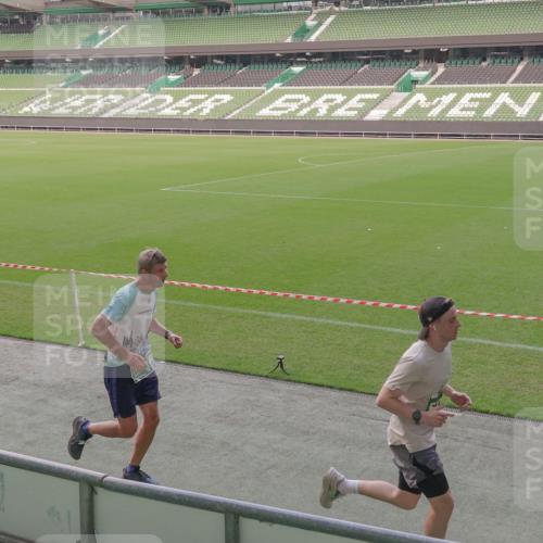 13.09.2026 - 21. swb-Marathon Bremen Michael Burmester http://msf.ph/oto/10315072 13.09.2026 12:49:30 Laufen im Stadion 382, 469, 524, 572, 663, 670, 779, 826, 889, 899, 1349, 1513, 1517, 1605, 1723, 1748, 1872, 1925, 2052, 2287, 2288, 2291, 2347, 2360, 2605, 2750, 2844, 2909, 3043, 3110, 3127, 3197, 3276, 3330, 3625, 3647, 3910, 3973, 4033, 4082, 4247, 4384, 4712, 4732, 4743, 4852, 4898, 4990, 5111, 5377, 5383, 5424, 5517, 5570, 5585, 5594, 5636, 5648, 6058, 6267, 6652, 6692, 6842, 6906, 6951, 7064, 7109, 7115, 7121, 7399, 7636, 7803, 7876, 8706, 8877, 8973, 8981, 9010, 9035, 9429, 13091 meine-sportfotos.de