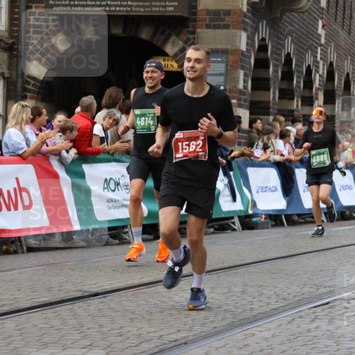 13.09.2026 - 21. swb-Marathon Bremen Strokosch-Dieckow http://msf.ph/oto/10315094 13.09.2026 13:06:03 Ziel 1017, 1301, 1562, 1745, 1879, 2538, 3242, 3520, 4157, 5199, 5725, 6025, 6579, 8706, 8973, 9010, 474, 1901, 3466, 4614, 6686, 7336, 8670, 9934 meine-sportfotos.de
