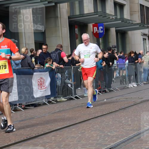 13.09.2026 - 21. swb-Marathon Bremen Strokosch-Dieckow http://msf.ph/oto/10315106 13.09.2026 10:56:48 Ziel 10157, 10166, 10408, 10578, 10610, 10687, 10700, 10772, 10969, 11000, 11079, 11236, 11292, 11328, 11484, 11667, 11946, 12032, 12263, 12382, 12383, 10240, 10356, 10372, 10486, 10540, 10610, 10721, 10771, 10824, 10888, 10936, 11064, 11069, 11349, 11407, 11474, 11601, 11844, 11855, 11871, 11872, 11911, 11996, 12284, 12434, 12543 meine-sportfotos.de
