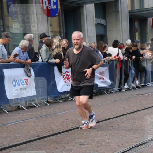 13.09.2026 - 21. swb-Marathon Bremen Strokosch-Dieckow http://msf.ph/oto/10315126 13.09.2026 13:15:56 Ziel 481, 663, 740, 755, 792, 1605, 2623, 3134, 4128, 5554, 5963, 6106, 6721, 6744, 7801, 8398, 8487, 9031, 9115, 13008, 13158, 145, 982, 1033, 1955, 2733, 3119, 3149, 3422, 3536, 3689, 3836, 3991, 4573, 4823, 5430, 5474, 5533, 5588, 5913, 6481, 6515, 7307, 7413, 9029, 9122, 9278, 9475, 9777, 13149, 13249 meine-sportfotos.de