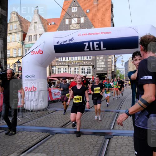 13.09.2026 - 21. swb-Marathon Bremen Tim E. http://msf.ph/oto/10315193 13.09.2026 10:55:49 Ziel 10203, 10256, 10297, 10379, 10423, 10529, 10725, 10788, 10809, 10881, 11377, 11414, 11557, 11748, 11862, 11941, 11975, 11977, 12030, 12125, 12150, 12188, 12218, 12258, 12348 meine-sportfotos.de
