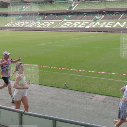 13.09.2026 - 21. swb-Marathon Bremen Michael Burmester http://msf.ph/oto/10315198 13.09.2026 12:49:40 Laufen im Stadion 382, 469, 524, 572, 663, 670, 779, 826, 899, 1349, 1513, 1517, 1605, 1723, 1748, 1925, 2052, 2130, 2287, 2288, 2291, 2347, 2360, 2605, 2750, 2844, 2909, 3043, 3110, 3127, 3197, 3276, 3330, 3625, 3647, 3973, 4033, 4082, 4247, 4384, 4732, 4743, 4852, 4898, 4990, 5111, 5314, 5377, 5383, 5424, 5517, 5570, 5585, 5594, 5620, 5636, 5648, 6267, 6652, 6668, 6692, 6842, 6901, 6906, 6951, 7064, 7109, 7115, 7121, 7636, 7876, 8877, 8973, 9035, 9429, 13091 meine-sportfotos.de
