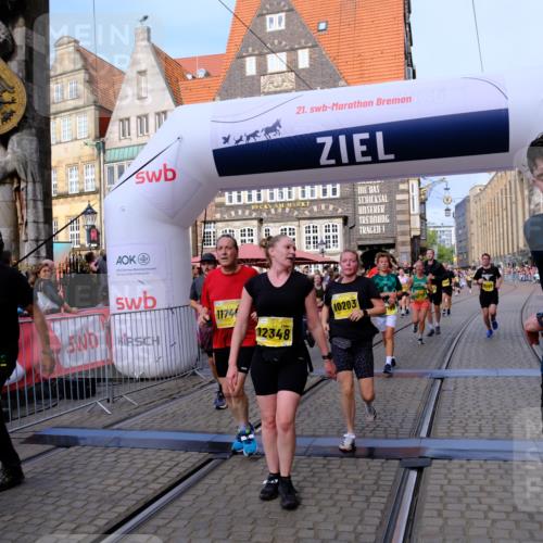 13.09.2026 - 21. swb-Marathon Bremen Tim E. http://msf.ph/oto/10315224 13.09.2026 10:55:50 Ziel 10203, 10256, 10297, 10379, 10423, 10529, 10550, 10725, 10788, 10809, 10881, 11377, 11414, 11557, 11748, 11862, 11941, 11975, 11977, 12030, 12125, 12150, 12188, 12218, 12258, 12348 meine-sportfotos.de