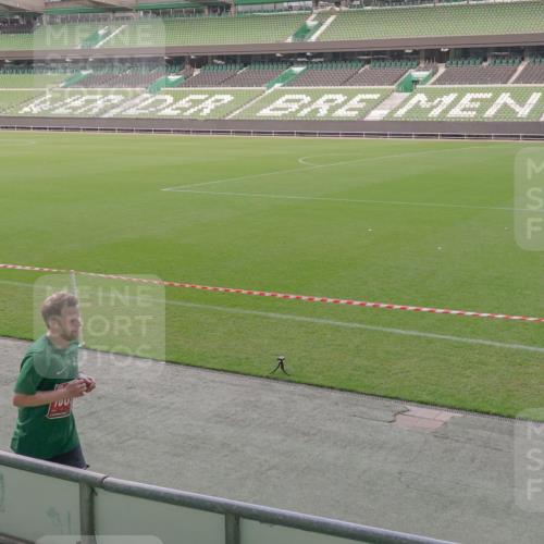 13.09.2026 - 21. swb-Marathon Bremen Michael Burmester http://msf.ph/oto/10315240 13.09.2026 12:49:47 Laufen im Stadion 469, 524, 572, 663, 670, 779, 826, 899, 1349, 1513, 1517, 1605, 1723, 1748, 1998, 2052, 2130, 2287, 2288, 2291, 2347, 2360, 2605, 2750, 2909, 3043, 3110, 3197, 3276, 3330, 3625, 3647, 3973, 4033, 4082, 4247, 4384, 4732, 4743, 4852, 4898, 4990, 5111, 5314, 5377, 5383, 5424, 5517, 5570, 5585, 5594, 5620, 5636, 5648, 6267, 6652, 6668, 6692, 6842, 6901, 6906, 6951, 7064, 7109, 7115, 7121, 7636, 7876, 8877, 9035, 9429, 13091 meine-sportfotos.de
