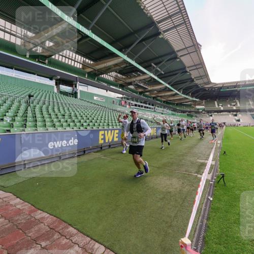13.09.2026 - 21. swb-Marathon Bremen Michael Burmester http://msf.ph/oto/10315590 13.09.2026 13:11:58 Laufen im Stadion 118, 265, 373, 514, 581, 703, 843, 984, 1113, 1226, 1286, 1334, 1435, 1738, 1849, 1851, 1936, 1952, 1967, 2005, 2248, 2281, 2299, 2330, 2333, 2336, 2353, 2375, 2377, 2398, 2426, 2432, 2443, 2505, 2531, 2589, 2654, 2659, 2669, 2673, 2765, 2784, 2804, 2815, 2819, 2822, 2836, 2850, 2895, 2907, 2963, 2966, 2975, 2976, 3026, 3027, 3079, 3082, 3143, 3155, 3159, 3174, 3207, 3208, 3308, 3328, 3349, 3352, 3409, 3434, 3442, 3470, 549, 800 meine-sportfotos.de