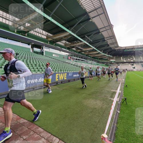 13.09.2026 - 21. swb-Marathon Bremen Michael Burmester http://msf.ph/oto/10315604 13.09.2026 13:11:59 Laufen im Stadion 118, 265, 373, 514, 581, 703, 843, 984, 1113, 1226, 1286, 1334, 1435, 1738, 1849, 1851, 1936, 1952, 1967, 2005, 2248, 2281, 2299, 2330, 2333, 2336, 2353, 2375, 2377, 2398, 2426, 2432, 2443, 2505, 2531, 2589, 2654, 2659, 2669, 2673, 2765, 2784, 2804, 2815, 2819, 2822, 2836, 2850, 2895, 2907, 2963, 2966, 2975, 2976, 3026, 3027, 3079, 3082, 3143, 3155, 3159, 3174, 3207, 3208, 3308, 3328, 3349, 3352, 3409, 3434, 3442, 3470, 549, 800 meine-sportfotos.de