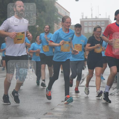 13.09.2026 - Kiel Lauf Markus Tischler http://msf.ph/oto/10315638 13.09.2026 10:44:56 Fleethörn 6874, 38, 169, 116, 39, 3463, 4380 meine-sportfotos.de