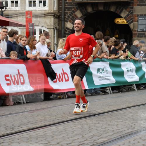 13.09.2026 - 21. swb-Marathon Bremen Strokosch-Dieckow http://msf.ph/oto/10315680 13.09.2026 13:06:12 Ziel 1017, 1745, 1879, 2538, 3520, 4157, 4712, 5803, 6025, 6058, 7399, 8334, 8706, 8877, 8973, 8983, 9010, 9918, 474, 1901, 7590, 8621, 9934, 13148 meine-sportfotos.de