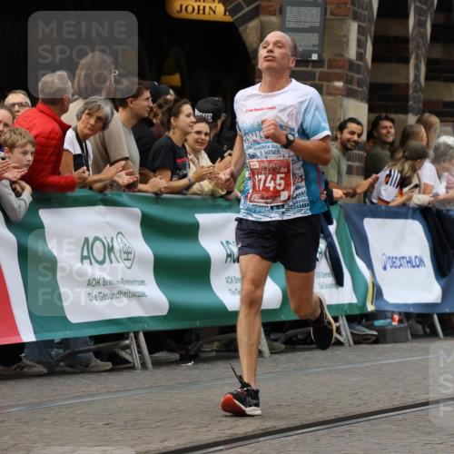 13.09.2026 - 21. swb-Marathon Bremen Strokosch-Dieckow http://msf.ph/oto/10315693 13.09.2026 13:06:15 Ziel 681, 1017, 1745, 2538, 3297, 3520, 4157, 4712, 5803, 6025, 6058, 7399, 8334, 8706, 8877, 8973, 8983, 9010, 9429, 9918, 474, 7590, 8621, 9934, 13148 meine-sportfotos.de