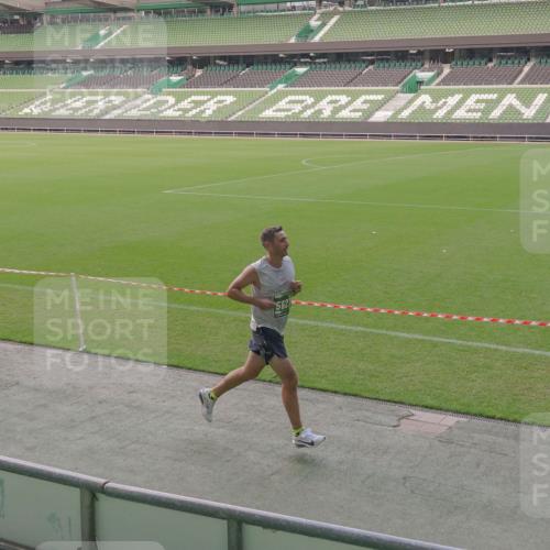 13.09.2026 - 21. swb-Marathon Bremen Michael Burmester http://msf.ph/oto/10315698 13.09.2026 12:50:25 Laufen im Stadion 335, 469, 524, 663, 670, 771, 779, 899, 1510, 1513, 1517, 1605, 1613, 1723, 1748, 1970, 1998, 2052, 2130, 2287, 2288, 2291, 2295, 2347, 2360, 2442, 2444, 2750, 2909, 3043, 3197, 3330, 3484, 3625, 3647, 3808, 3959, 3973, 4023, 4033, 4247, 4368, 4384, 4473, 4559, 4743, 4852, 4888, 4898, 4990, 5066, 5111, 5155, 5314, 5377, 5383, 5521, 5532, 5570, 5585, 5594, 5620, 5627, 5636, 5648, 5696, 6267, 6471, 6652, 6668, 6692, 6842, 6901, 6906, 7109, 7115, 7121, 8033 meine-sportfotos.de