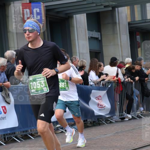 13.09.2026 - 21. swb-Marathon Bremen Strokosch-Dieckow http://msf.ph/oto/10315705 13.09.2026 13:16:08 Ziel 740, 755, 792, 816, 1076, 1162, 1605, 2604, 5255, 5554, 5963, 6367, 6721, 7053, 7603, 7801, 8171, 8288, 8398, 9031, 9115, 145, 481, 663, 982, 1955, 2623, 3134, 3149, 3422, 3689, 4128, 4823, 5430, 5474, 5913, 6106, 6481, 6744, 7307, 7413, 8398, 8487, 9122, 9278, 13008, 13149, 13158 meine-sportfotos.de