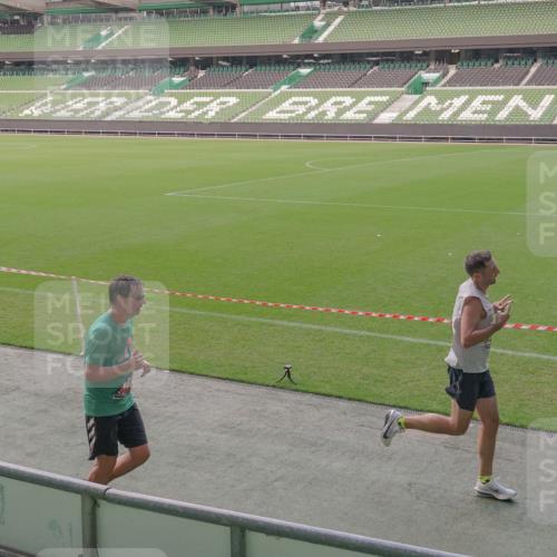 13.09.2026 - 21. swb-Marathon Bremen Michael Burmester http://msf.ph/oto/10315707 13.09.2026 12:50:25 Laufen im Stadion 335, 469, 524, 663, 670, 771, 779, 899, 1510, 1513, 1517, 1605, 1613, 1723, 1748, 1970, 1998, 2052, 2130, 2287, 2288, 2291, 2295, 2347, 2360, 2442, 2444, 2750, 2909, 3043, 3197, 3330, 3484, 3625, 3647, 3808, 3959, 3973, 4023, 4033, 4247, 4368, 4384, 4473, 4559, 4743, 4852, 4888, 4898, 4990, 5066, 5111, 5155, 5314, 5377, 5383, 5521, 5532, 5570, 5585, 5594, 5620, 5627, 5636, 5648, 5696, 6267, 6471, 6652, 6668, 6692, 6842, 6901, 6906, 7109, 7115, 7121, 8033 meine-sportfotos.de