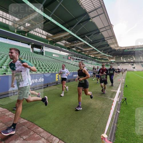 13.09.2026 - 21. swb-Marathon Bremen Michael Burmester http://msf.ph/oto/10315753 13.09.2026 13:12:14 Laufen im Stadion 118, 183, 265, 514, 695, 703, 843, 933, 984, 1113, 1226, 1286, 1334, 1435, 1849, 1851, 1936, 1952, 2005, 2248, 2264, 2281, 2299, 2330, 2336, 2353, 2375, 2377, 2398, 2426, 2443, 2461, 2478, 2505, 2531, 2589, 2659, 2669, 2673, 2684, 2765, 2784, 2792, 2804, 2815, 2822, 2836, 2850, 2860, 2895, 2907, 2963, 2966, 2975, 2976, 3026, 3027, 3079, 3082, 3143, 3155, 3159, 3207, 3293, 3308, 3328, 3349, 3352, 3409, 3434, 3442, 549, 800 meine-sportfotos.de