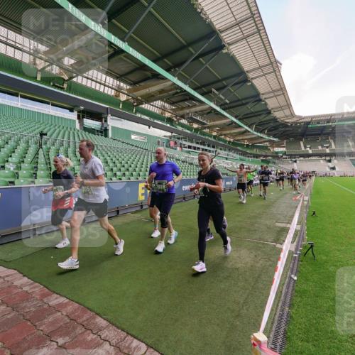 13.09.2026 - 21. swb-Marathon Bremen Michael Burmester http://msf.ph/oto/10315878 13.09.2026 13:12:25 Laufen im Stadion 118, 183, 265, 349, 514, 695, 702, 703, 843, 933, 1113, 1143, 1226, 1286, 1334, 1435, 1641, 1849, 1851, 1936, 1952, 1991, 2005, 2248, 2264, 2281, 2299, 2330, 2336, 2353, 2375, 2377, 2398, 2426, 2439, 2443, 2461, 2478, 2505, 2589, 2659, 2665, 2669, 2673, 2684, 2765, 2773, 2792, 2804, 2815, 2822, 2836, 2850, 2860, 2884, 2895, 2907, 2963, 2966, 2975, 2976, 3027, 3079, 3082, 3143, 3155, 3159, 3253, 3293, 3308, 3313, 3328, 3349, 3352, 3434, 3442, 549, 800 meine-sportfotos.de